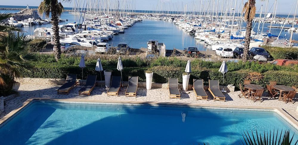 Hotel Azur Bord De Mer Ла-Гранд-Мот Экстерьер фото