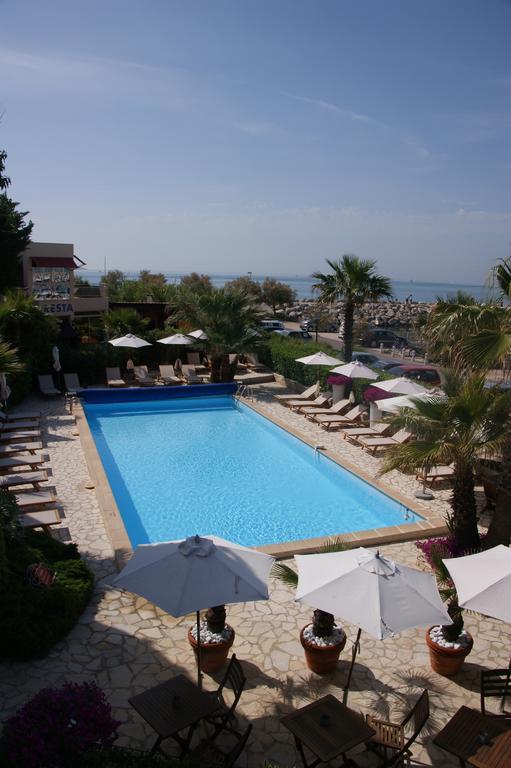 Hotel Azur Bord De Mer Ла-Гранд-Мот Экстерьер фото